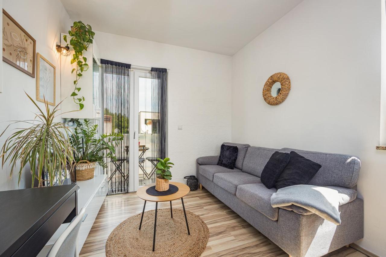 Studio Apartman Marly Apartment Pula Exterior foto